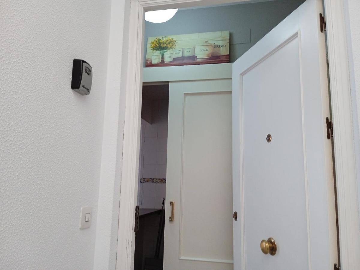 Apartamento Casco Antiguo Exterior Unico En Segunda Planta En Un Edificio De De Dos Plantas Sevilla Eksteriør billede